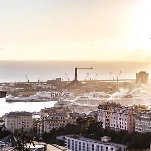 Castelletto - Appartamento+p. Auto : La Funicolare , Genova Italia
