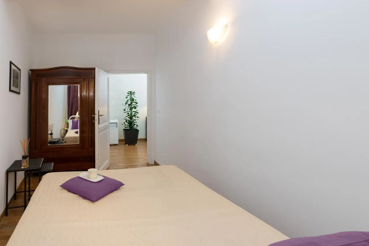 Banchi Apartments - Castel Sant'Angelo Rzym 0*,